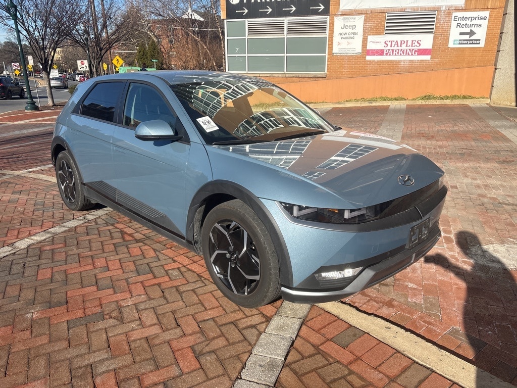 2024 Hyundai IONIQ 5 SEL's photo