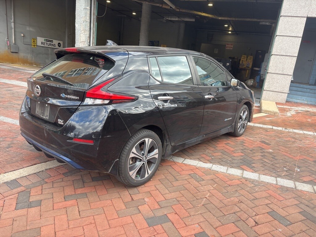 2019 Nissan Leaf SV Plus photo 3