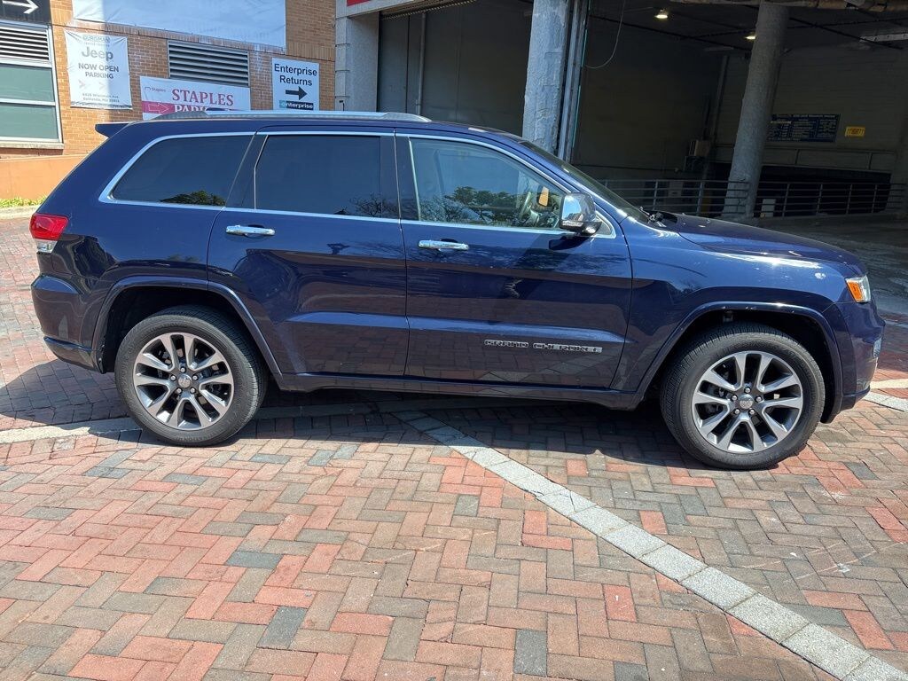 Used 2017 Jeep Grand Cherokee Overland 4x4 SUV