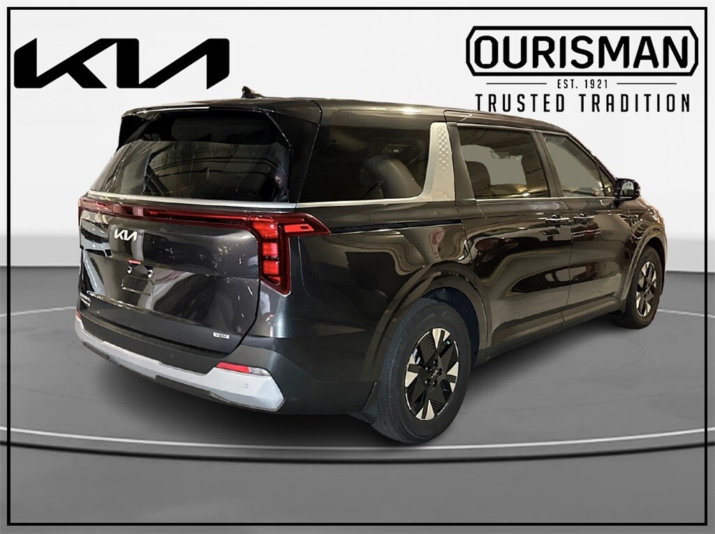 2026 Kia Carnival LXS photo 2