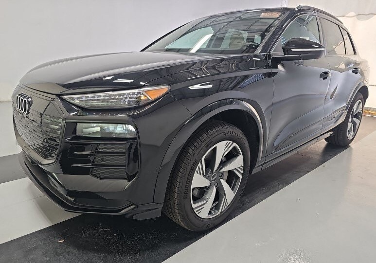 2025 Audi Q6 E-tron Premium Plus photo 2
