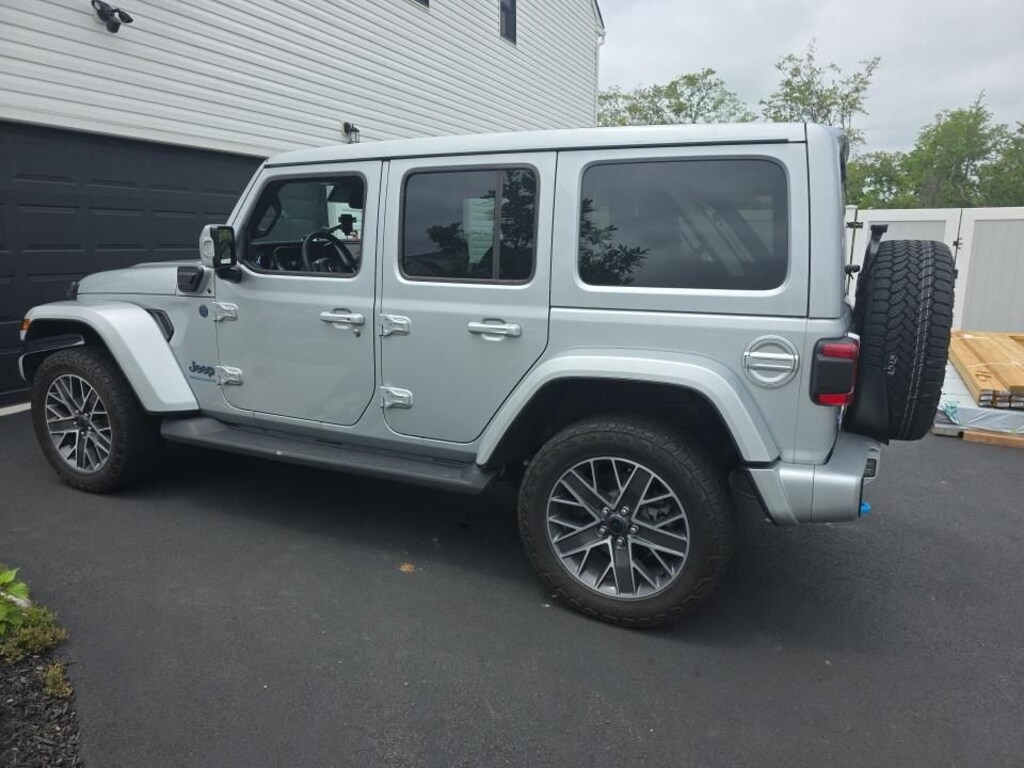 Used 2024 Jeep Wrangler 4xe High Altitude SUV