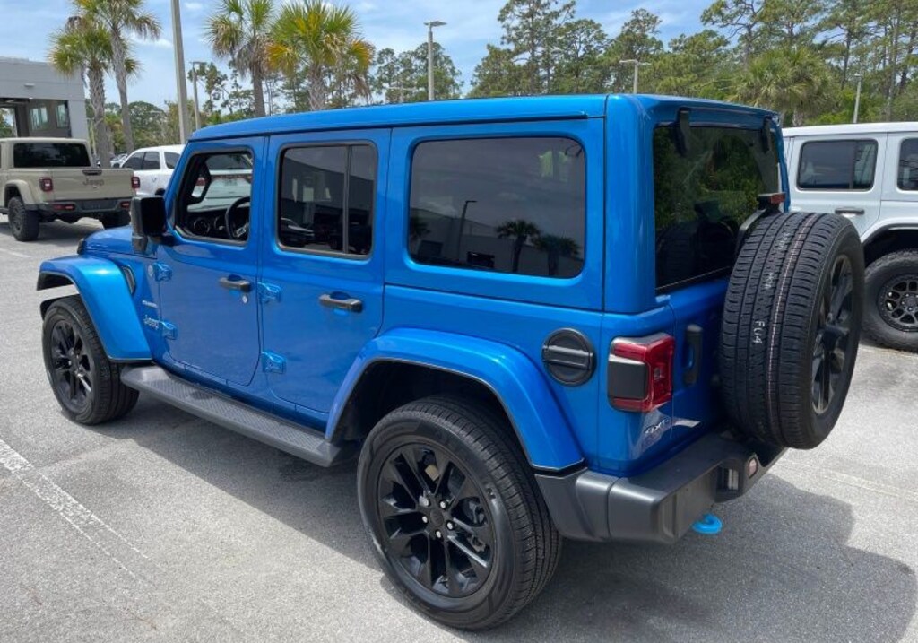 Used 2022 Jeep Wrangler Unlimited 4xe Sahara SUV