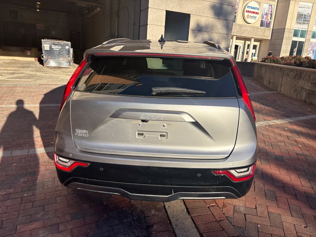 Used 2023 Kia Niro EV Wave SUV