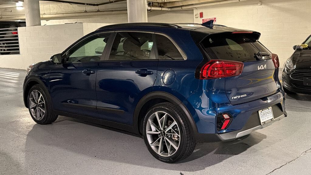 Certified 2022 Kia Niro Touring SE SUV
