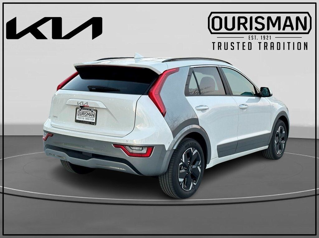 New 2025 Kia Niro EV Wave SUV