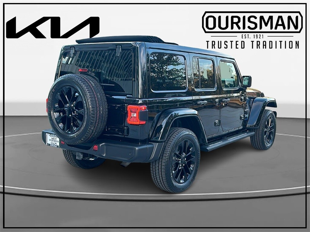 2022 Jeep Wrangler Unlimited 4xe Sahara photo 3
