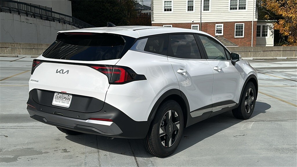 2026 Kia Sportage LX photo 4