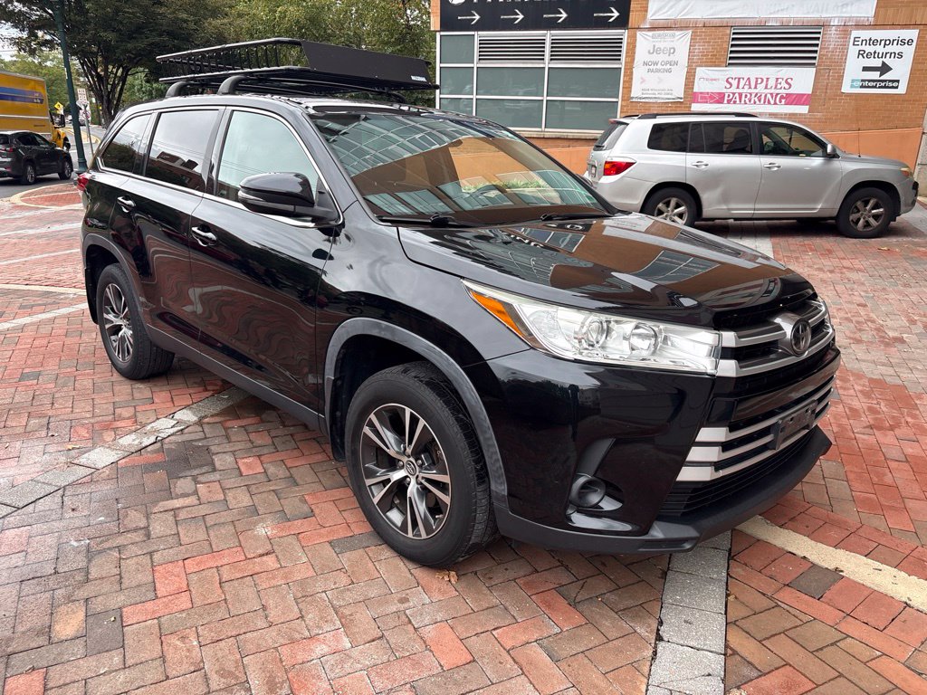 Used 2019 Toyota Highlander LE V6 SUV