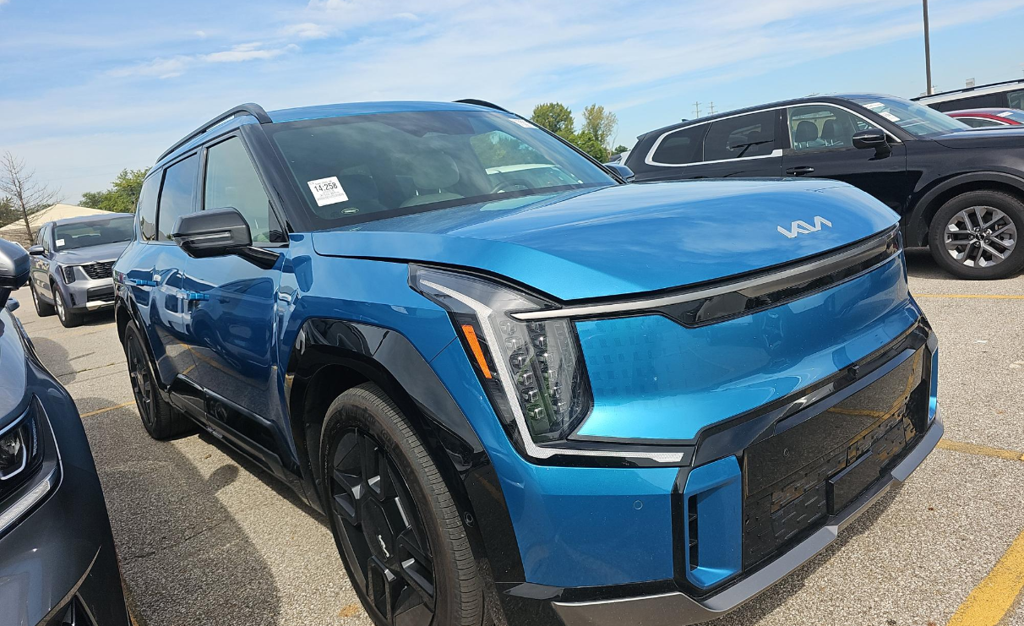 Certified 2024 Kia EV9 GT-Line SUV