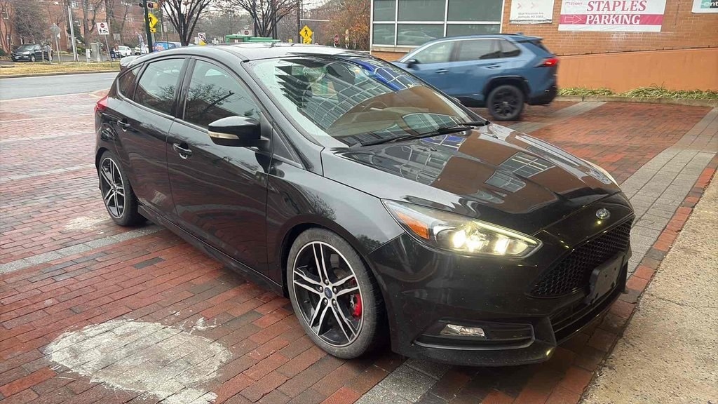 2015 Ford Focus ST's photo