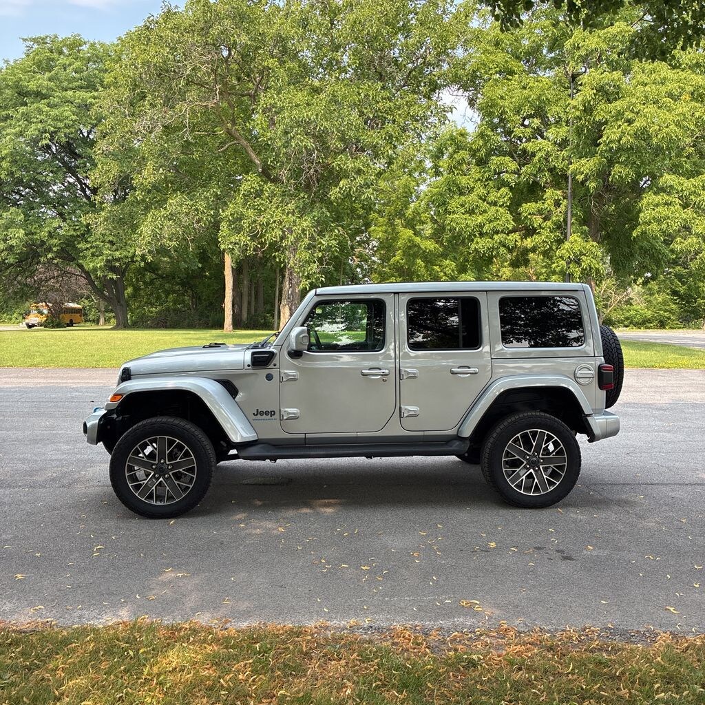Used 2024 Jeep Wrangler 4xe High Altitude SUV