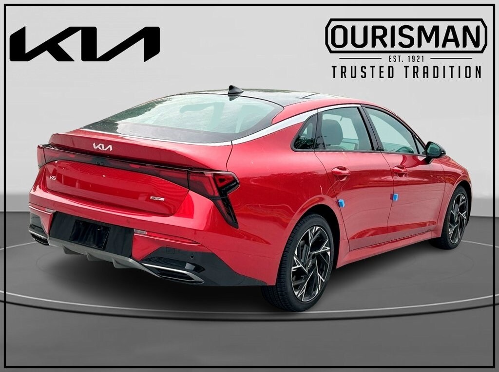 2025 Kia K5 GT-Line photo 3