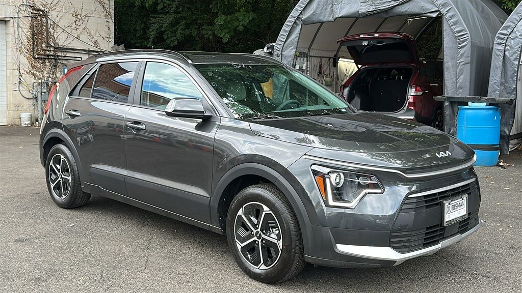 New 2026 Kia Niro EX SUV