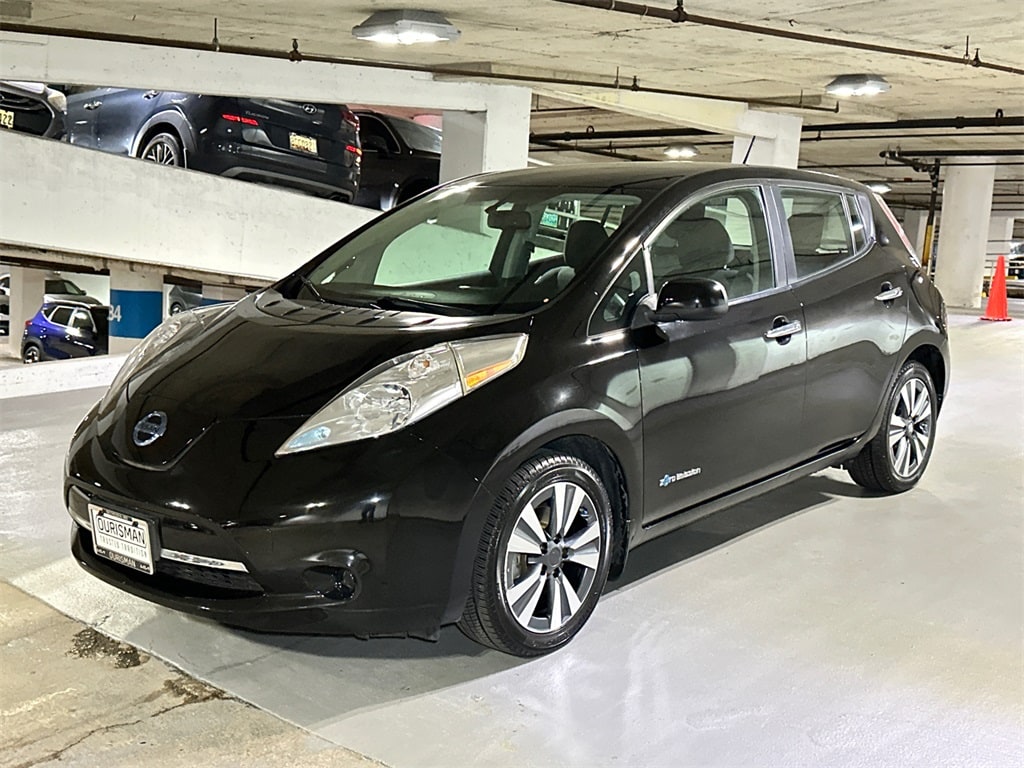 Used 2016 Nissan LEAF SV with VIN 1N4BZ0CP8GC311472 for sale in Chevy Chase, MD