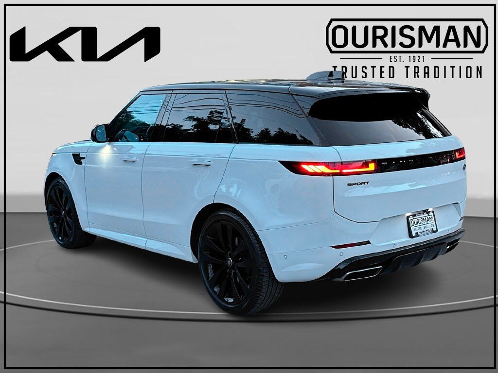 2023 Land Rover Range Rover Sport SE photo 3