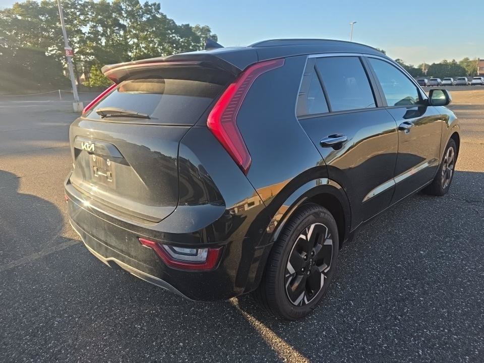 Used 2024 Kia Niro EV Wave SUV