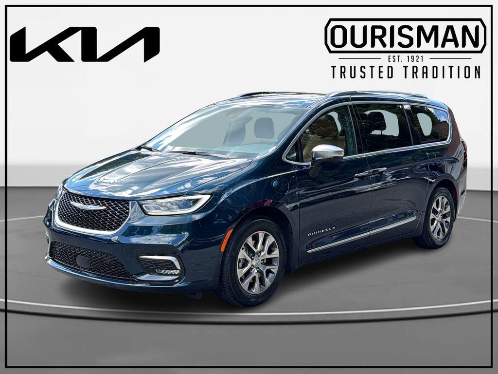 Used 2023 Chrysler Pacifica Hybrid Pinnacle Minivan/Van