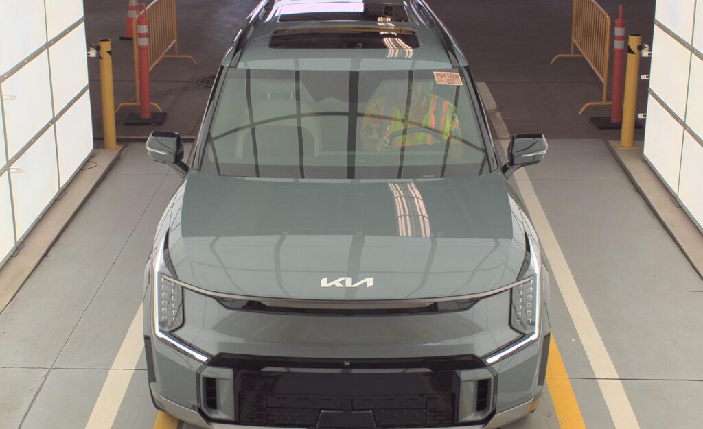 Certified 2024 Kia EV9 GT-Line SUV