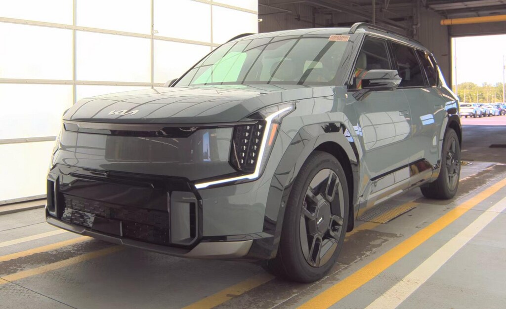 Certified 2024 Kia EV9 GT-Line SUV