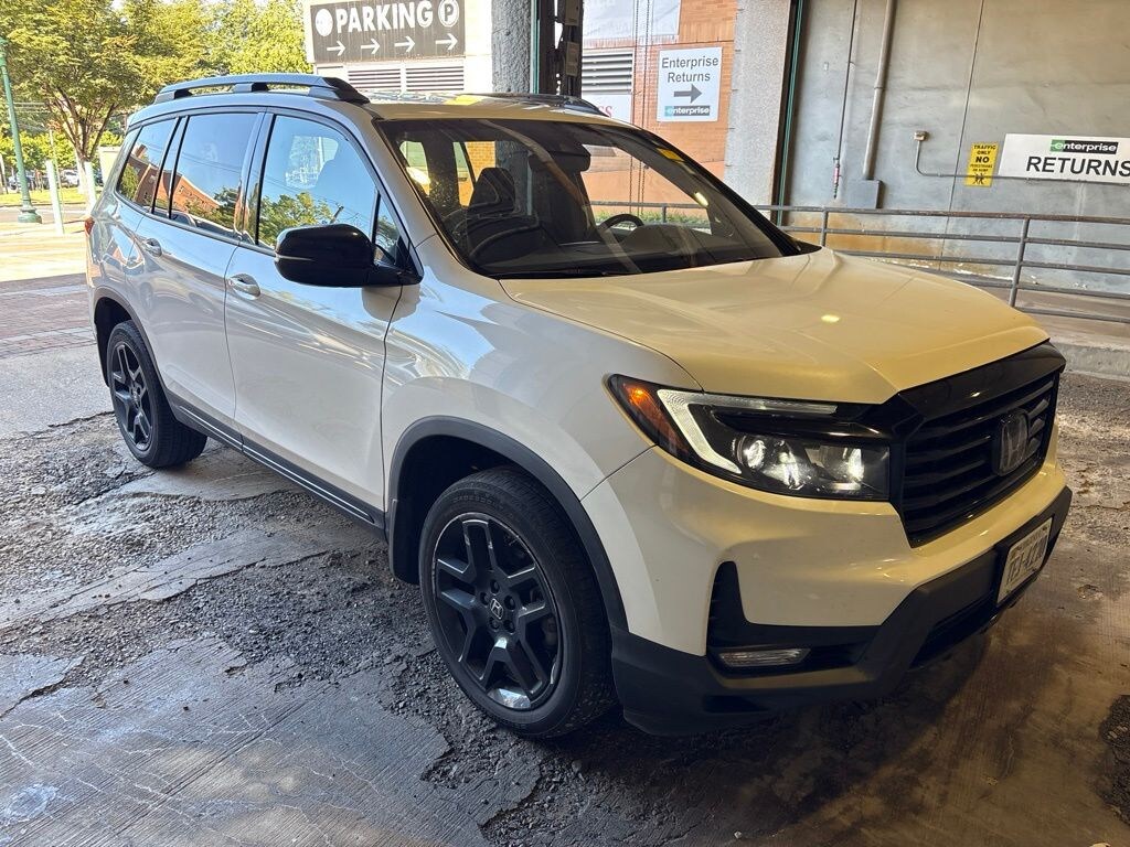 Used 2024 Honda Passport Black Edition SUV