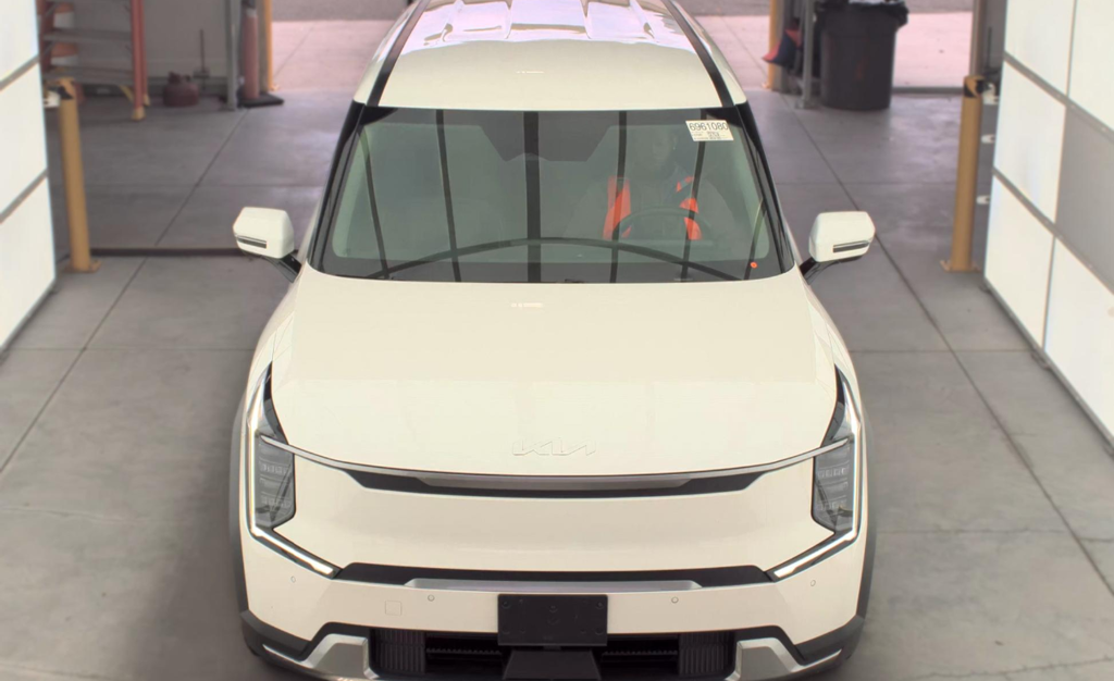 Used 2024 Kia EV9 Light Long Range SUV