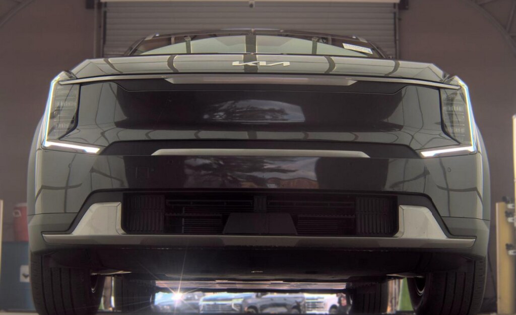 Certified 2024 Kia EV9 Wind SUV