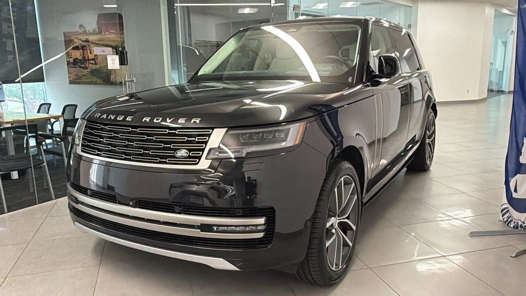 Used 2024 Land Rover Range Rover SE P530 SUV