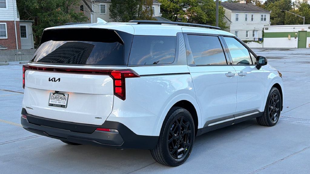 New 2027 Kia Carnival Hybrid EX Minivan/Van