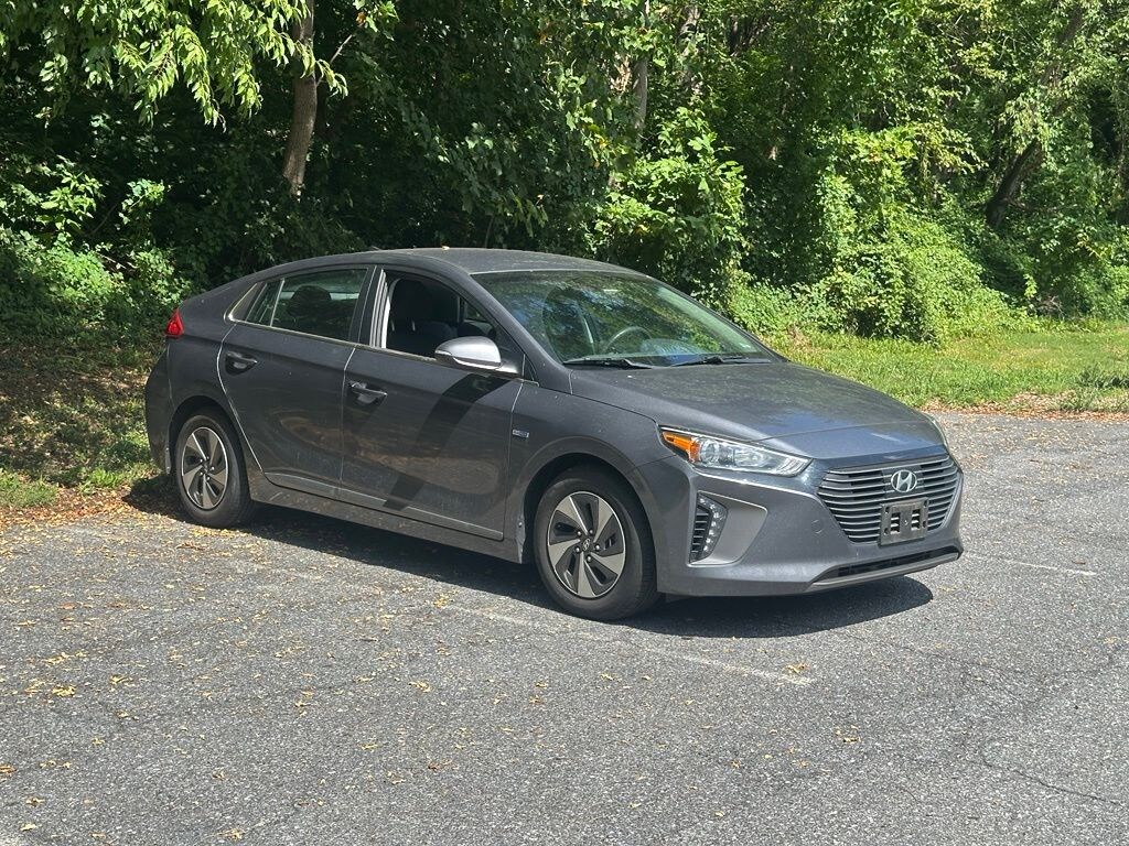 Used 2019 Hyundai IONIQ Hybrid SEL Hatchback
