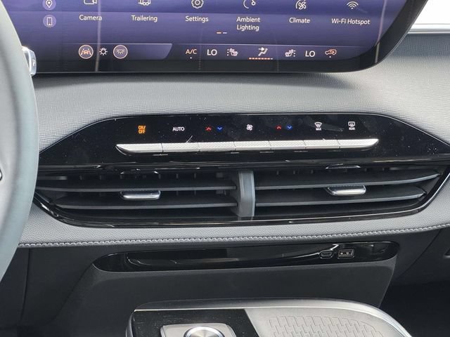 2026 Buick Enclave Preferred - Photo 13