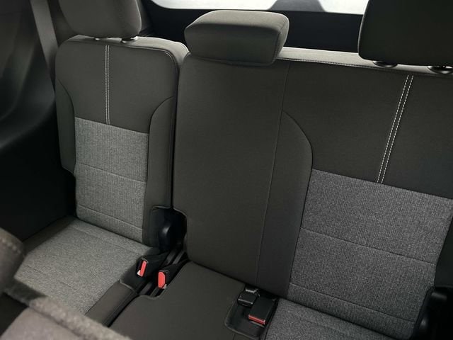 2026 GMC Acadia Elevation - Photo 12