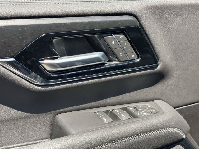 2026 GMC Yukon XL Denali - Photo 17