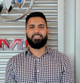 Staff member Habib Bakhshiyar from ID_50a0c3