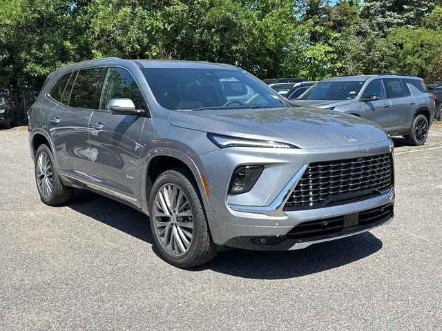 2026 Buick Enclave Avenir's photo