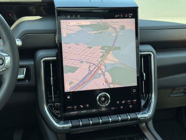 2026 GMC Yukon XL Denali - Photo 14
