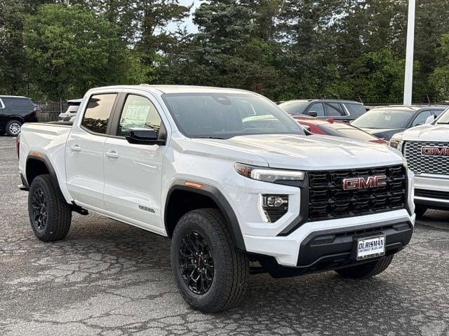 2026 GMC Canyon 2WD Elevation Crew Cab Short Box's photo