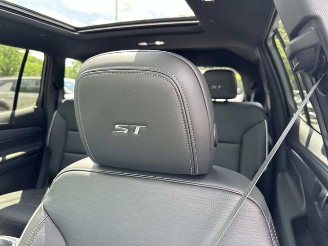 2026 Buick Enclave Sport Touring - Photo 10