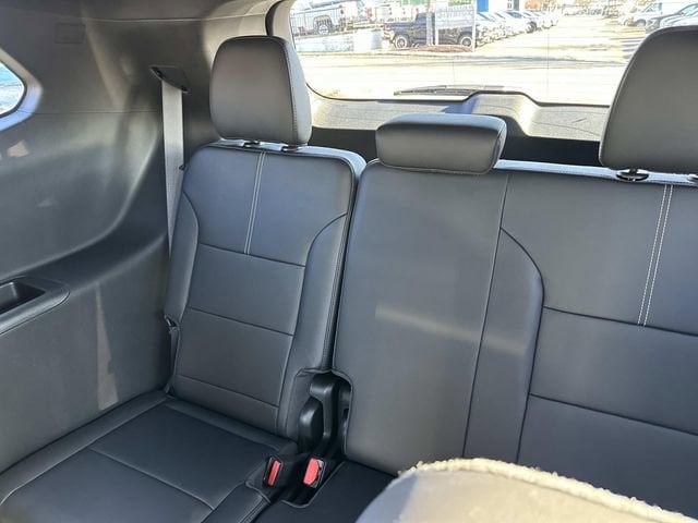 2026 GMC Acadia Elevation - Photo 12