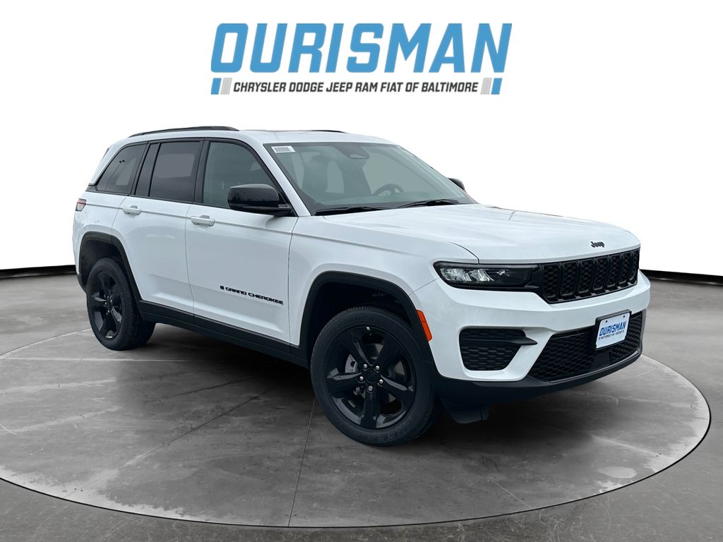 2025 Jeep Grand Cherokee Altitude's photo