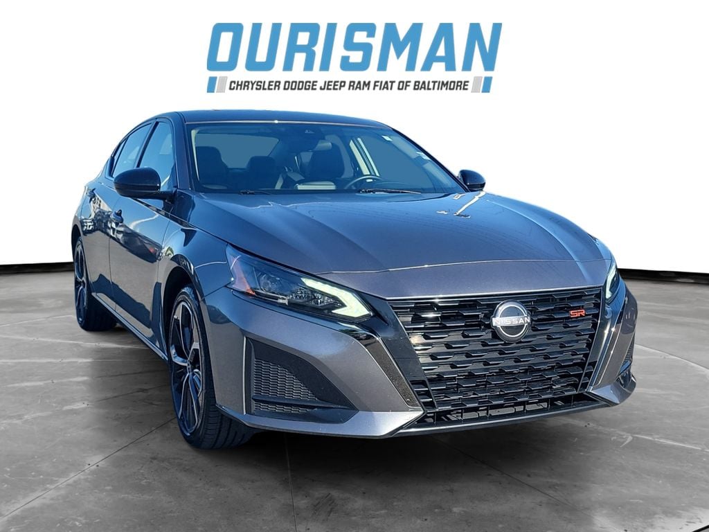 2025 Nissan Altima's photo