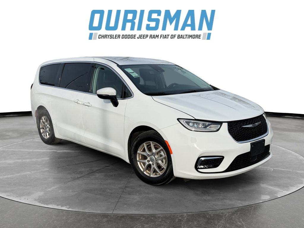 2023 Chrysler Pacifica Touring L
