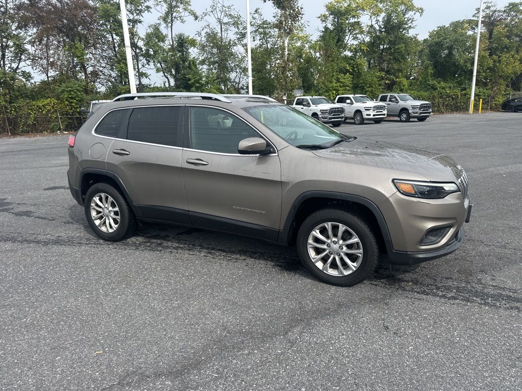 2019 Jeep Cherokee Latitude photo 3