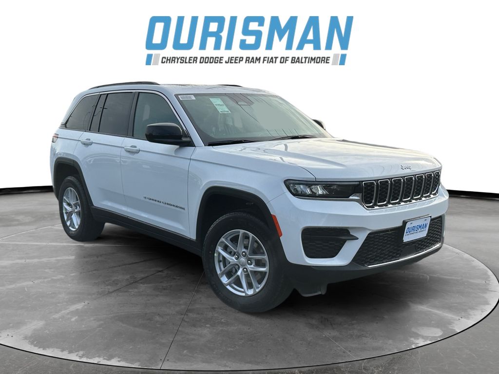 2025 Jeep Grand Cherokee Laredo's photo