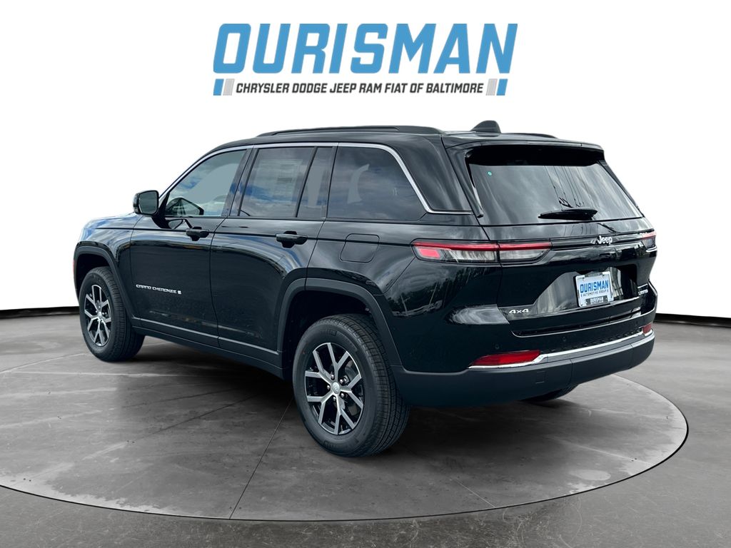 2025 Jeep Grand Cherokee Limited photo 2