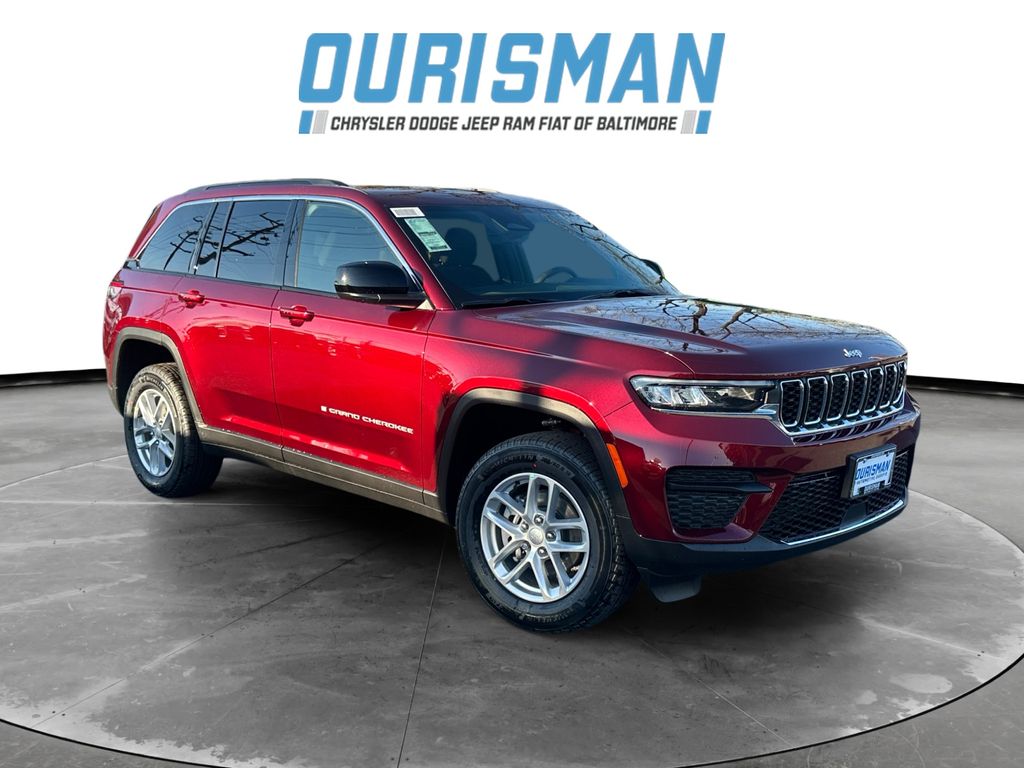 2025 Jeep Grand Cherokee Laredo's photo