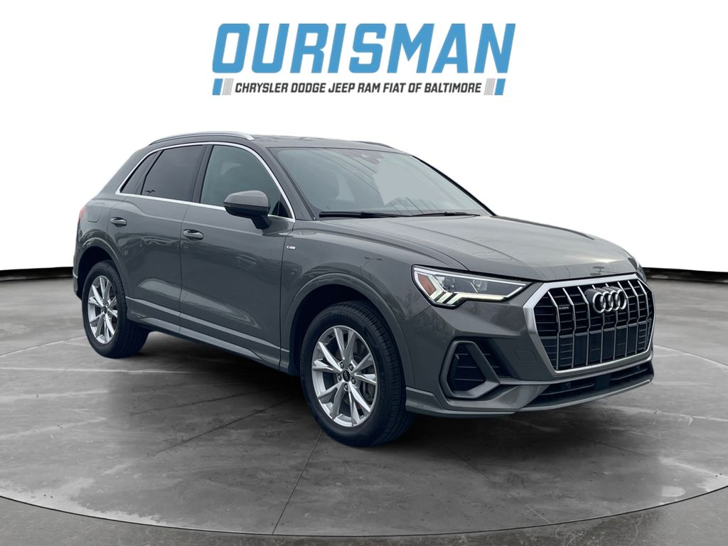 2024 Audi Q3 S Line Premium's photo