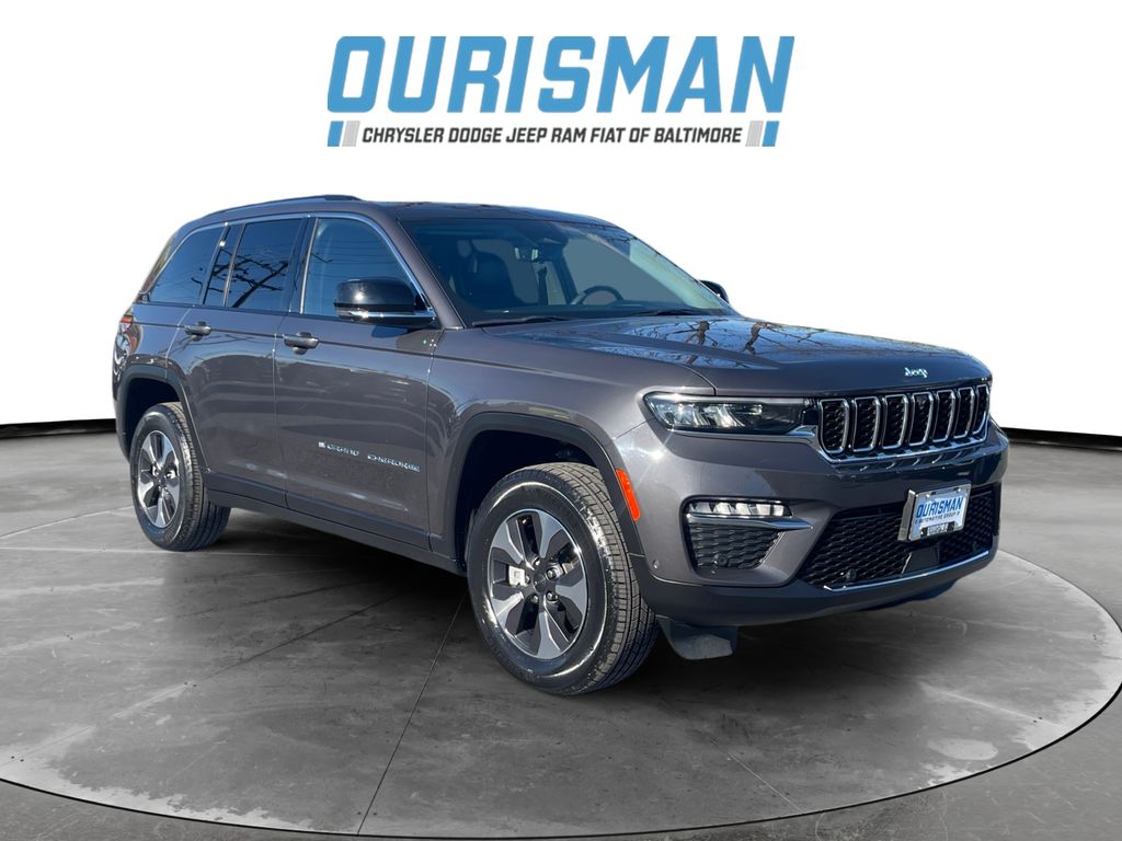 2022 Jeep Grand Cherokee 4xe's photo