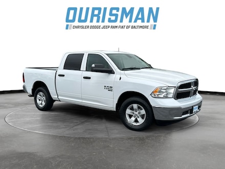 2023 Ram 1500 Classic SLT Truck Crew Cab 2023 Ram 1500 Classic SLT Truck Crew Cab