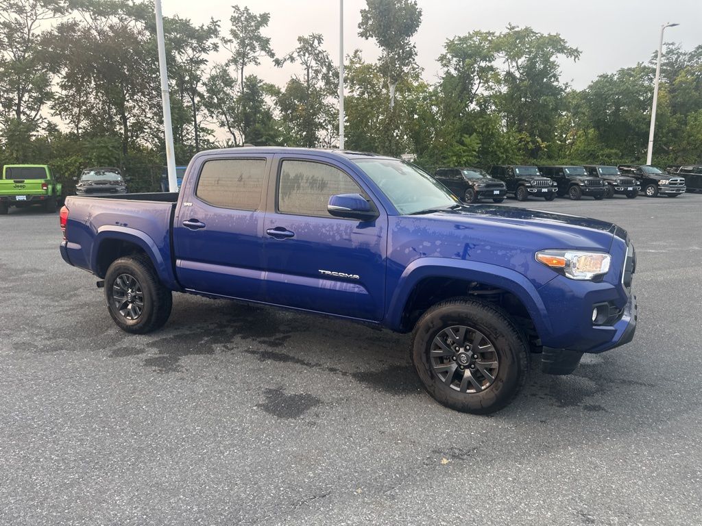 2023 Toyota Tacoma SR5 V6 photo 2